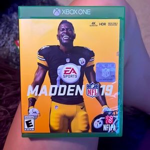 MADDEN 19